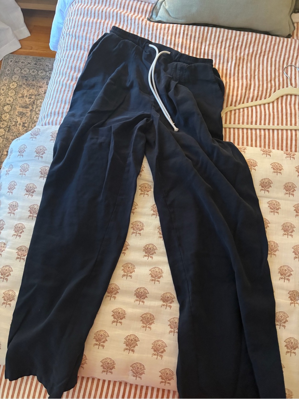 Hunter Navy Blue Women's Drawstring Track Pants
